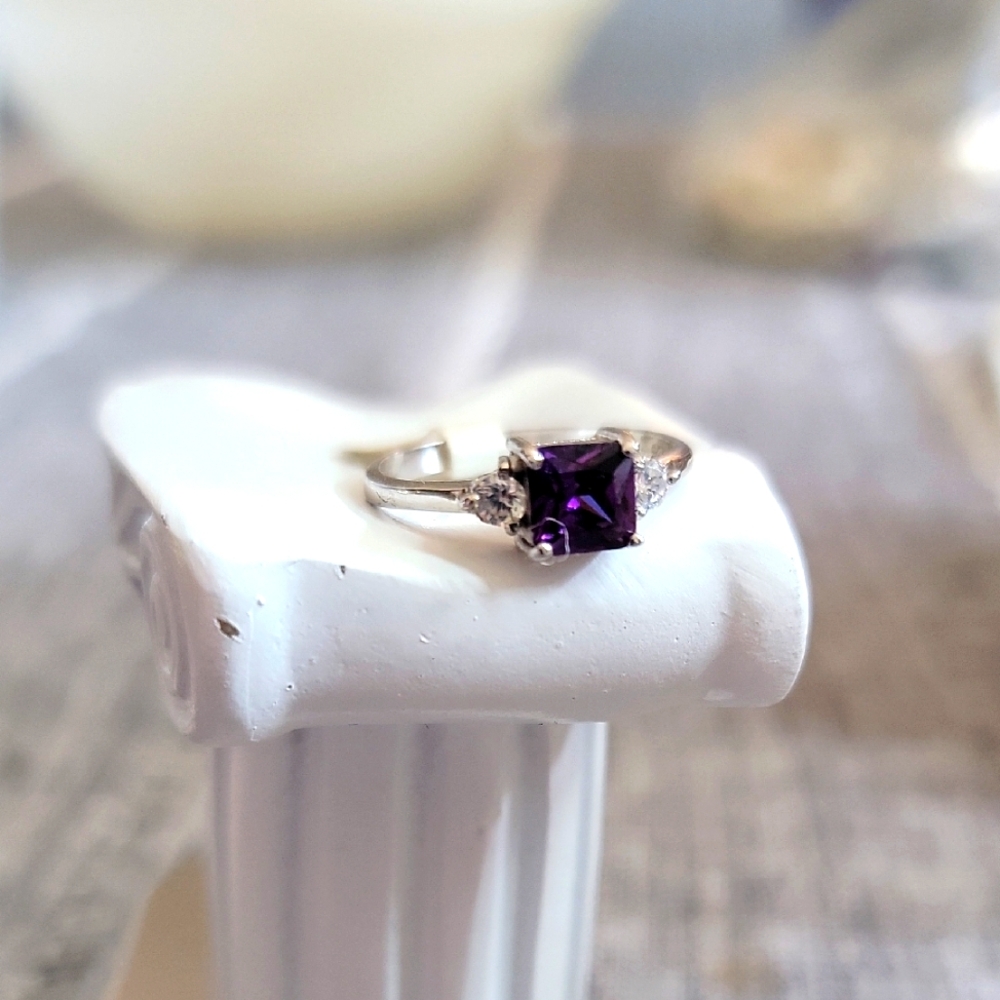 Silver 925 Elegant Amethyst Purple Ring Size 6, 8